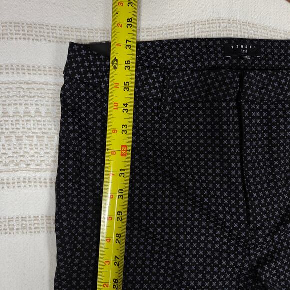 Tinsel Black Gray Print Skinny Pants Women’s Size 31 Stretch Work Career NWT - Picture 4 of 9